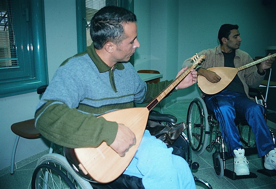 Yeniden ayağa kalkış <em>için yanındayız.</em> 5