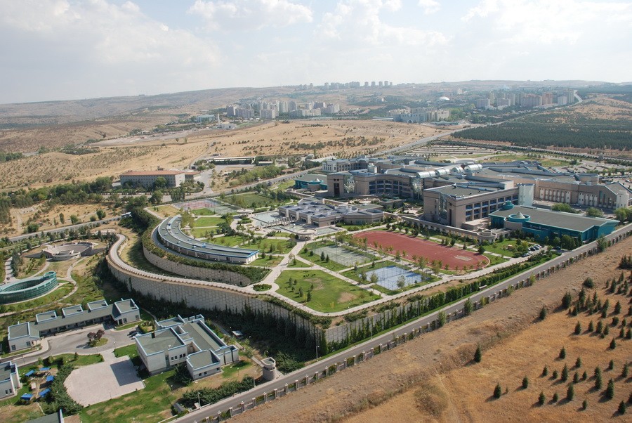 Kahramanlarımızın yanındayız. 4
